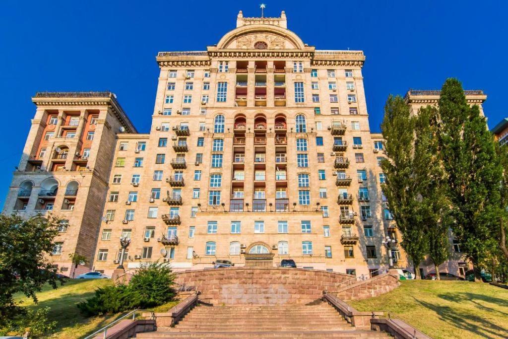 Апартаменти 3-Кімнатні, Метро Хрещатик Kiev Buitenkant foto